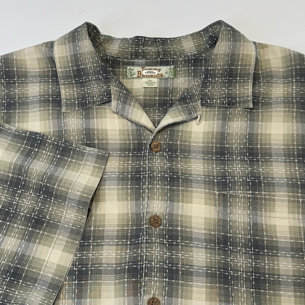 Tommy Bahama Men's XL 100% Silk Short Sleeve Button Down Green Grey